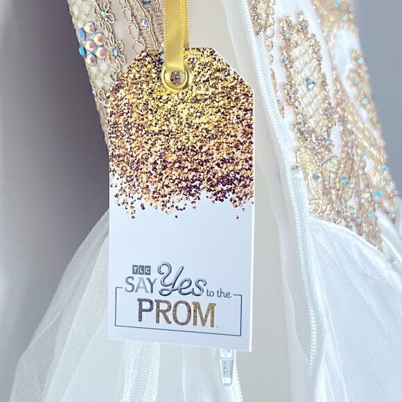 SAY YES TO THE PROM Juniors' Embellished Strapless Cascade Gown, evening dress 5 - Picture 14 of 16